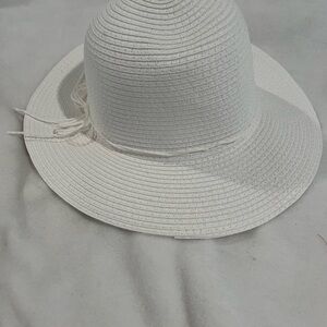 Elegant White Sun Hat by Style & Co